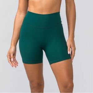 Reformation 3 inch eco move shorts